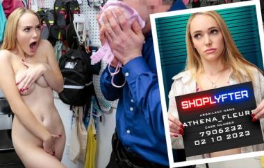 Athena Fleurs - Mystery Item Missing