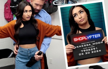 Vanessa Moon - Case No. 7906291 - Runaway Babe