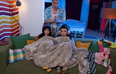 Mini Mitzix, Black Angel - Girls In Heat