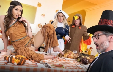 Chanel Camryn, Tiffani Madison - Squirt Alert! Fuck Before We Feast!