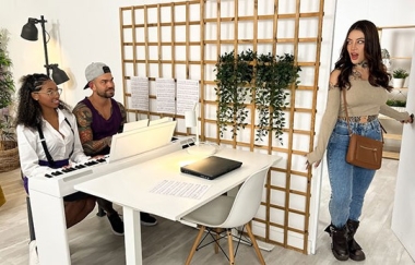 Barbie Rous - Fucking The Piano Tutor - Crazycollegegfs