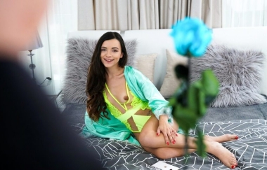 Ohana Petite - Just In Time - Nubilefilms