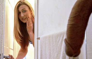 Alexa Grace - Stepsis Serves Her Country… And Her Stepbro