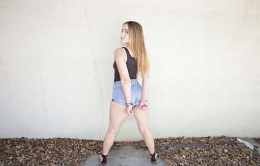 Kenzie Madison - Kenzie Madison Witnesses A Cop Altercation And Makes The Cop To Fuck Her - Screw The Cops