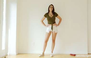 Michelle - 20 Yrs Old, Beautiful Calendar Girl