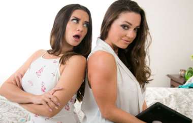 Abigail Mac, Cassidy Klein - Lesbian Census