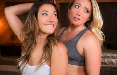 Aj Applegate, Eva Lovia - The Wannabe Stripper