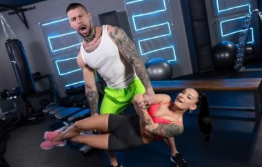 Lexi Dona - Intimate Body Weight Exercise