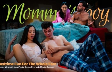 Dana Vespoli, Alexia Anders - Bedtime Fun For The Whole Fam