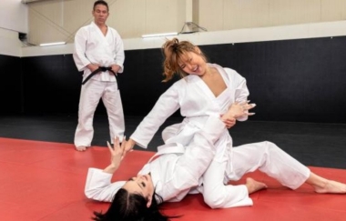 Mina Luxx - Dojo Pussy Slam
